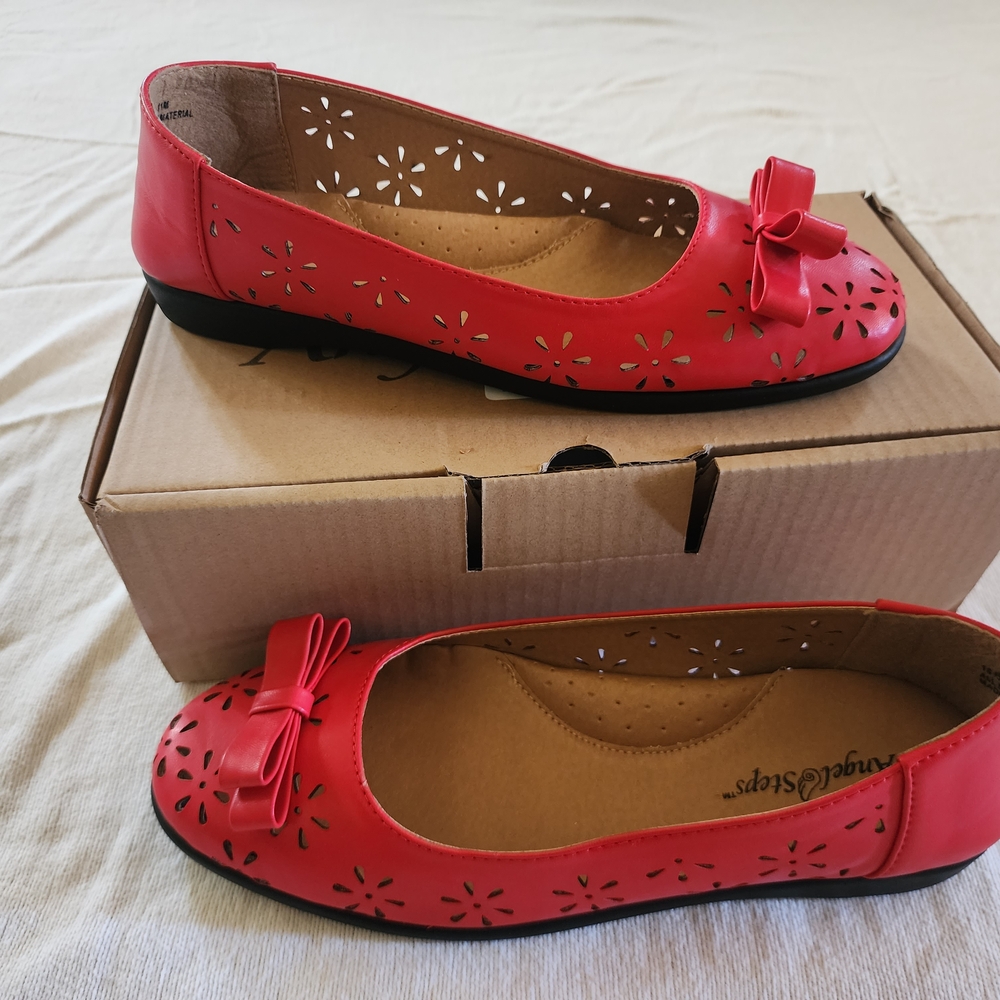 Angel Steps Women's Red Floral Cut-Out Loafers